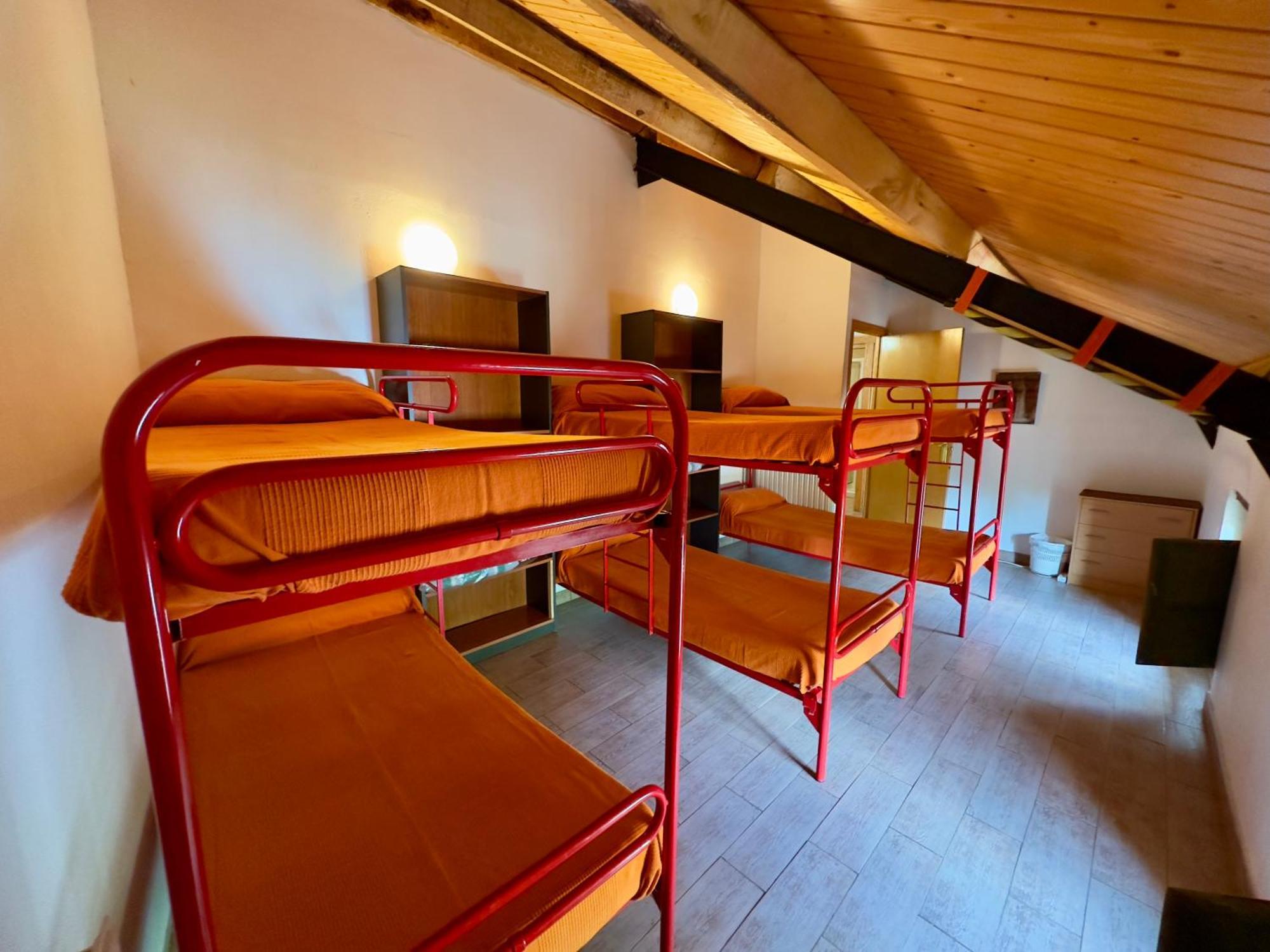 Albergue Valle De Arbas Cubillas de Arbas Kültér fotó