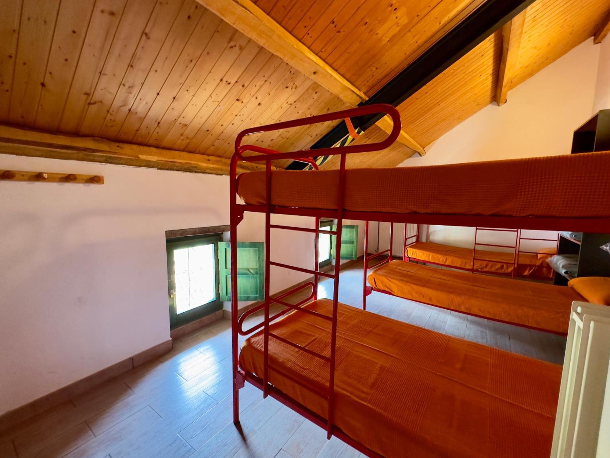 Albergue Valle De Arbas Cubillas de Arbas Kültér fotó